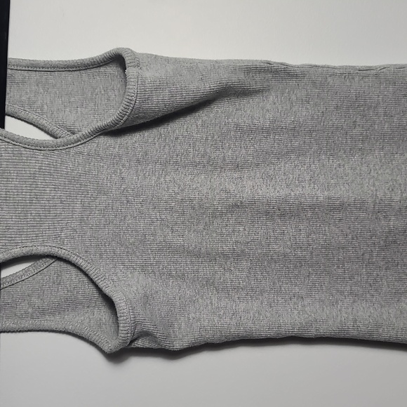 GUESS JEANS Gray Sleeveless Ribbed Tank  Top With Jewels Racerback Style Size M - Picture 10 of 11